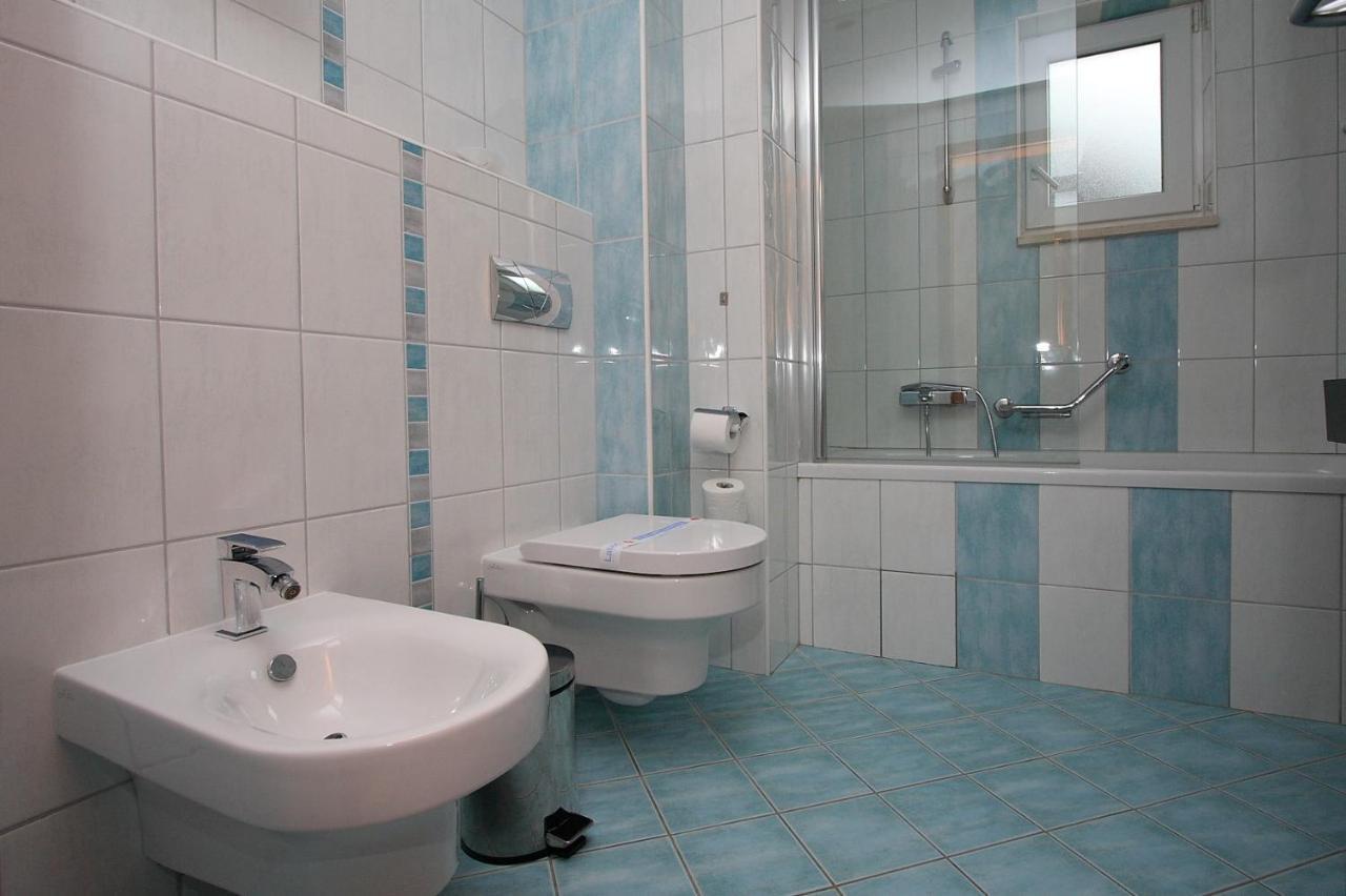 Aparthotel Natalia Подгора Екстер'єр фото